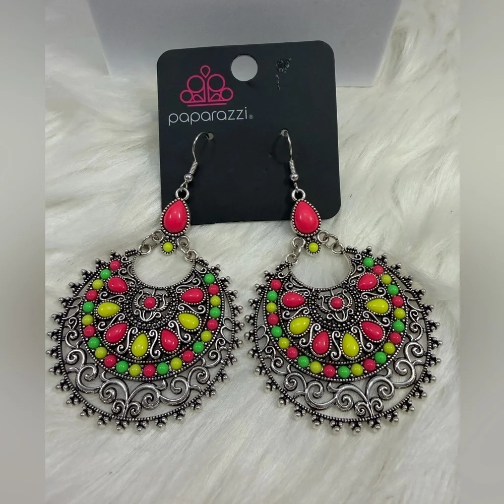 🩷5/$10🩷 paparazzi Neon Pink and Lime Green Boho Filigree Hoop Earrings
